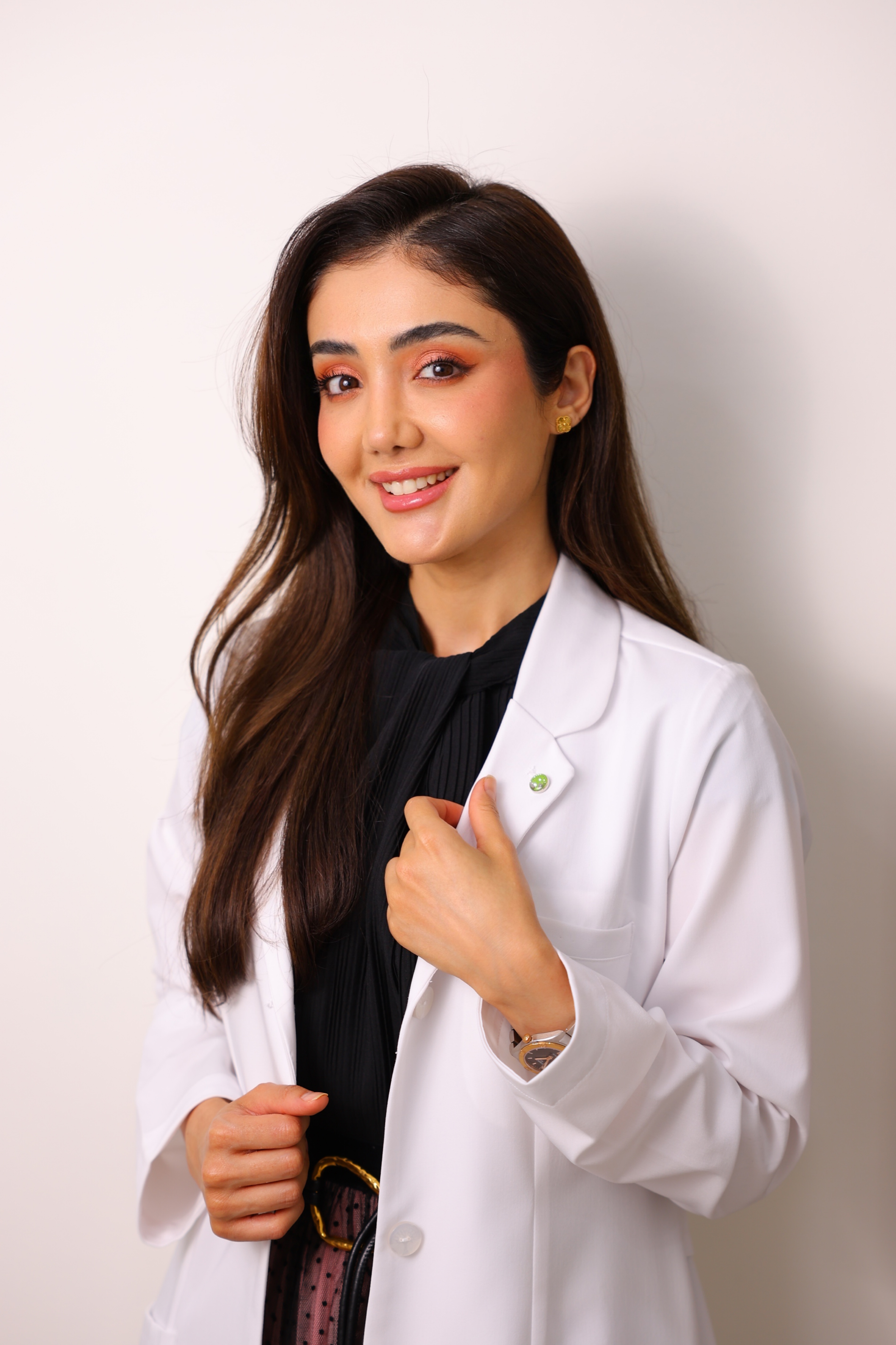 صورة الدكتورة سُلا عصام